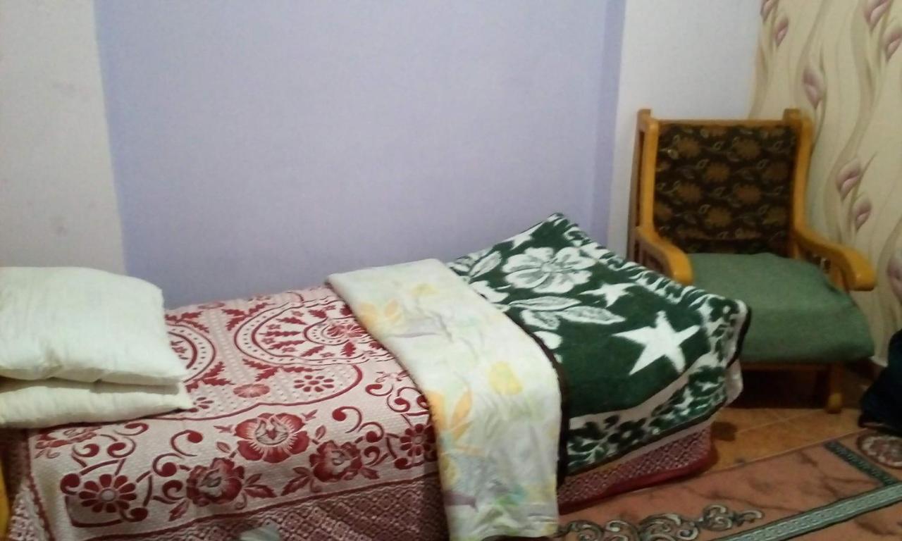 Zahrate Elfirdaos Rooms للرجال فقط Alejandría Exterior foto